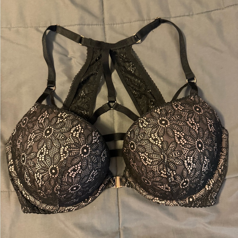 Victoria's Secret Very Sexy Lace Strappy Bra
